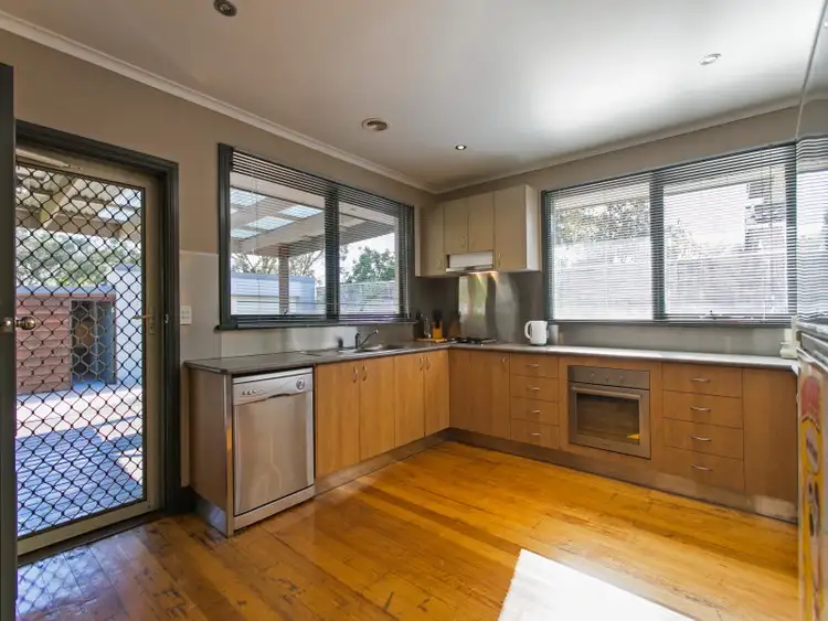 Fifth view of Homely house listing, 10 Arabil Street, Frankston VIC 3199