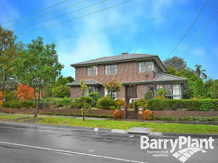 227 Brandon Park Drive, Wheelers Hill VIC 3150