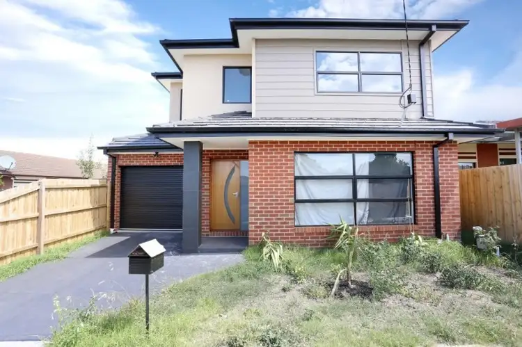2/1 Buchan Street, Meadow Heights VIC 3048