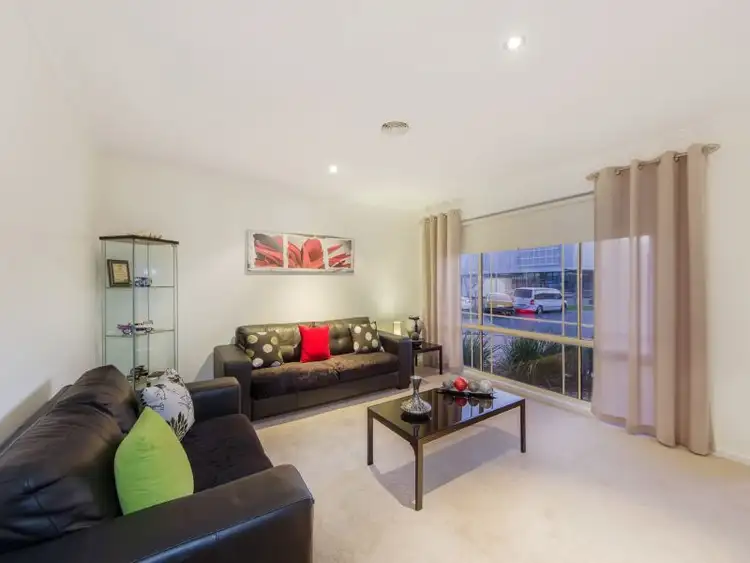 Second view of Homely house listing, 7 Diggers Place, Caroline Springs VIC 3023
