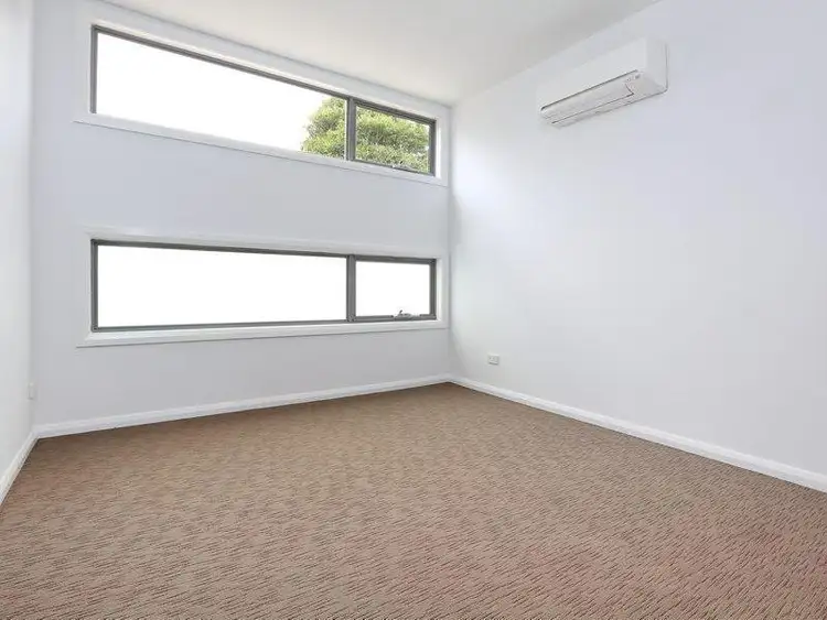 Fifth view of Homely townhouse listing, 2/39 Mark Street, Rosebud VIC 3939