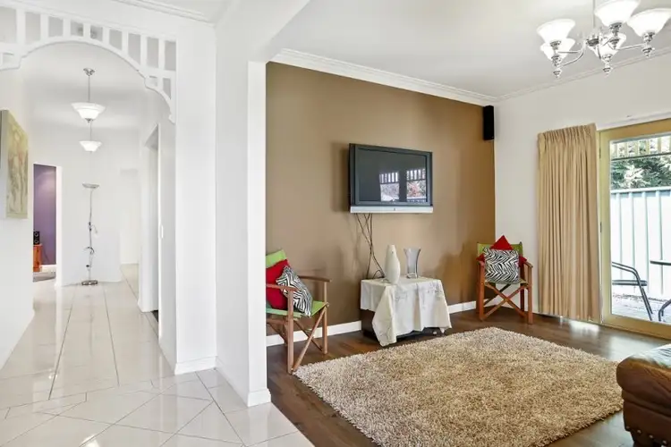 Fifth view of Homely house listing, 5 Clarendon Close, Strathfieldsaye VIC 3551