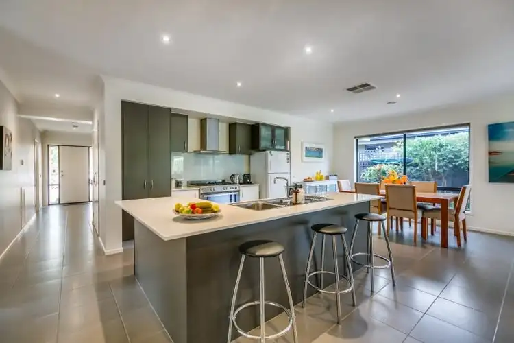 Fifth view of Homely house listing, 9 Cunningham Crescent, Sandhurst VIC 3977