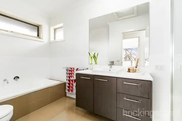 Sixth view of Homely townhouse listing, 2/30 Matilda Road, Moorabbin VIC 3189