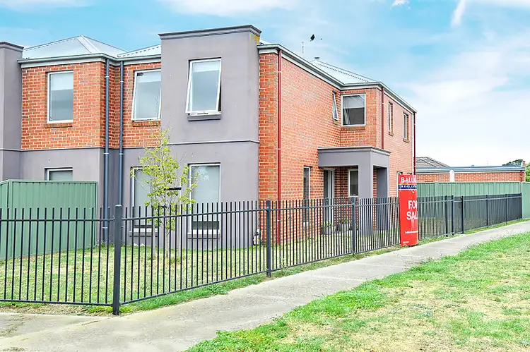 12 Elmstone Lane, Lake Gardens VIC 3355