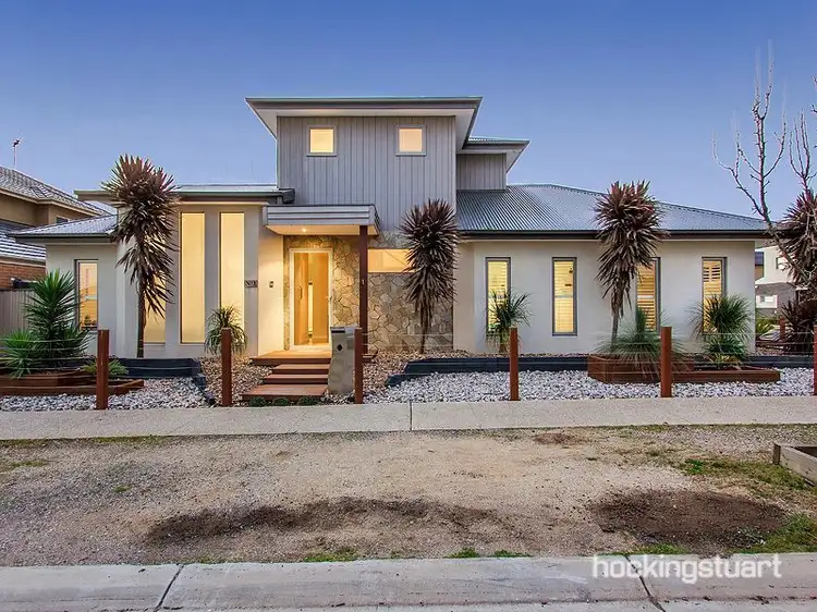 1 Clementson Drive, Caroline Springs VIC 3023