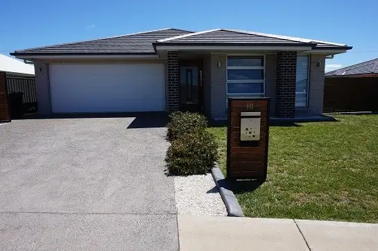 16 Mewburn Drive, Goulburn NSW 2580