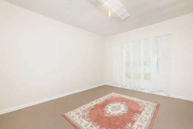 Fifth view of Homely house listing, 7 Lubbo Street, Mildura VIC 3500
