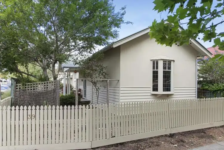 39 Bayview Road, Seddon VIC 3011