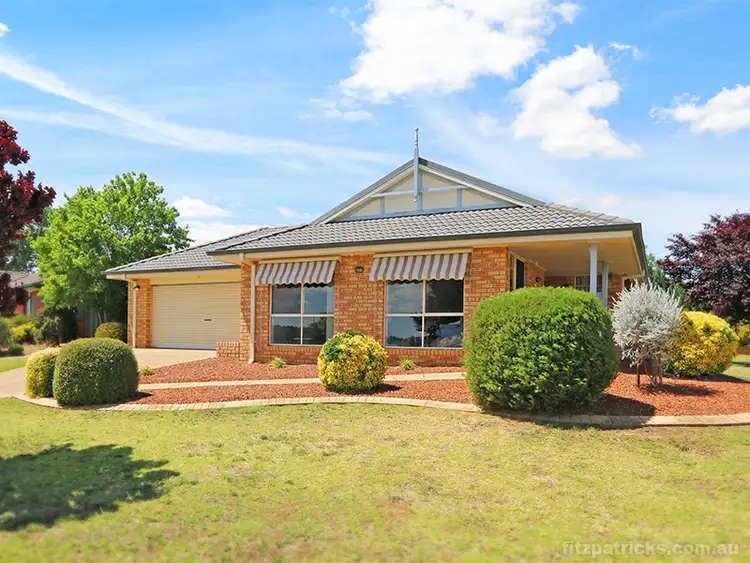 4 Mangrove Crescent, Forest Hill NSW 2651