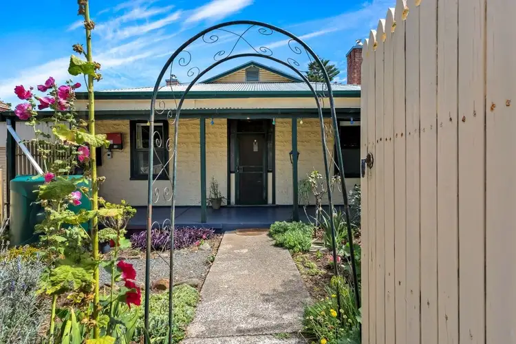 8 Jeffrey Street, Lobethal SA 5241