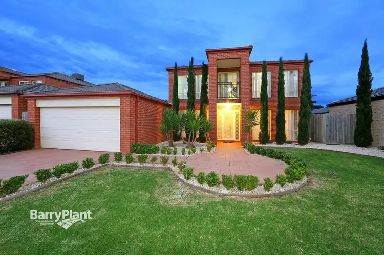 4 Gleneagles Court, Rowville VIC 3178