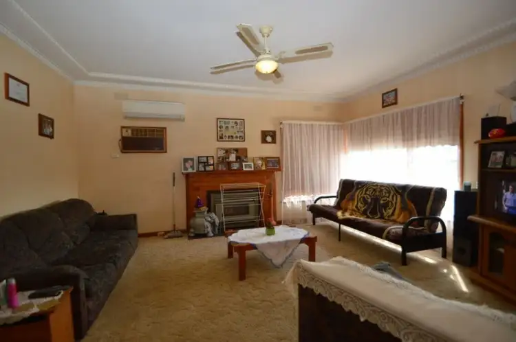 Second view of Homely house listing, 121 Rowan Street, Wangaratta VIC 3677