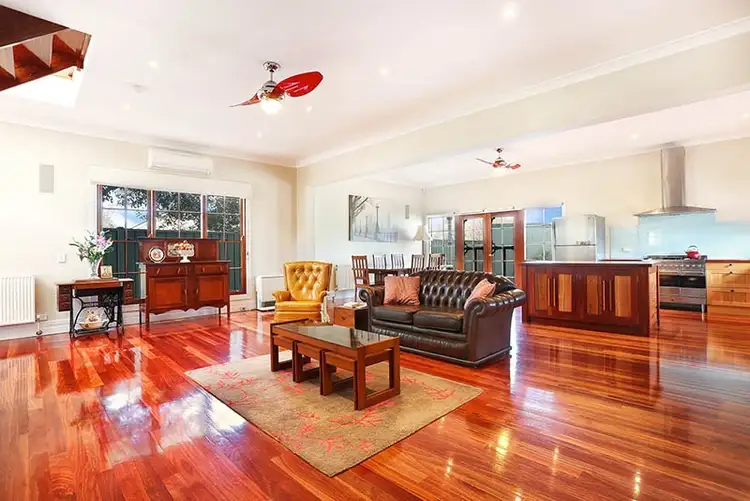 Second view of Homely house listing, 7 Victoria Street, Sunshine VIC 3020
