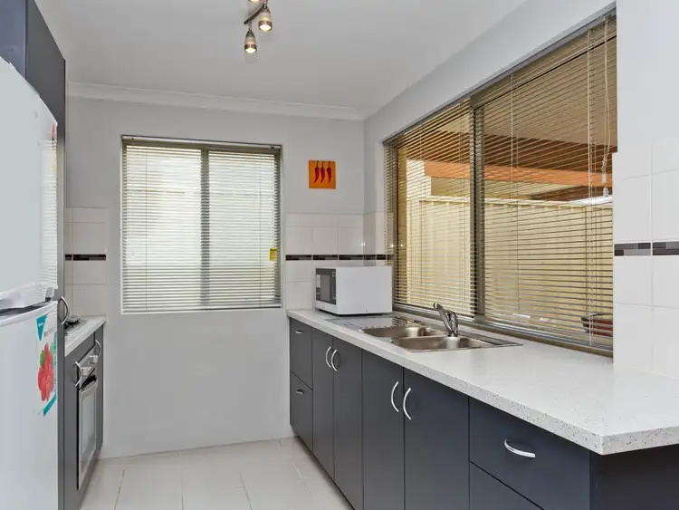 Fifth view of Homely unit listing, 5/12 Peppermint Gardens, Aubin Grove WA 6164