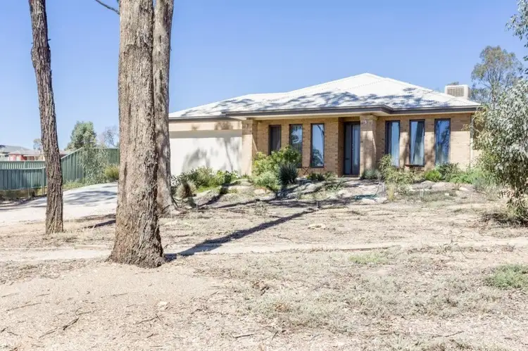Main view of Homely house listing, 2 Curlew Court, Kangaroo Flat VIC 3555