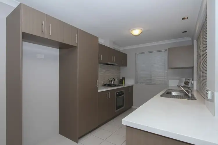 Sixth view of Homely unit listing, 3/3 Peppermint Gardens, Aubin Grove WA 6164