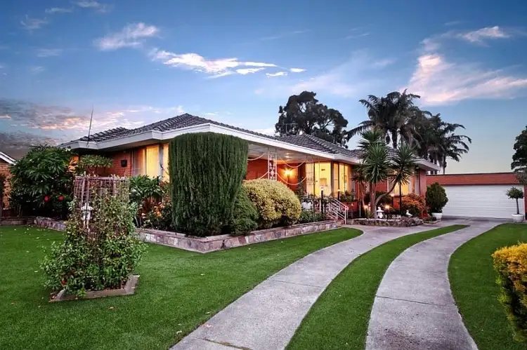 24 Seaview Avenue, Bentleigh VIC 3204