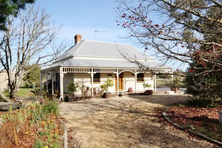 48 Old Beaufort Road, Raglan VIC 3373