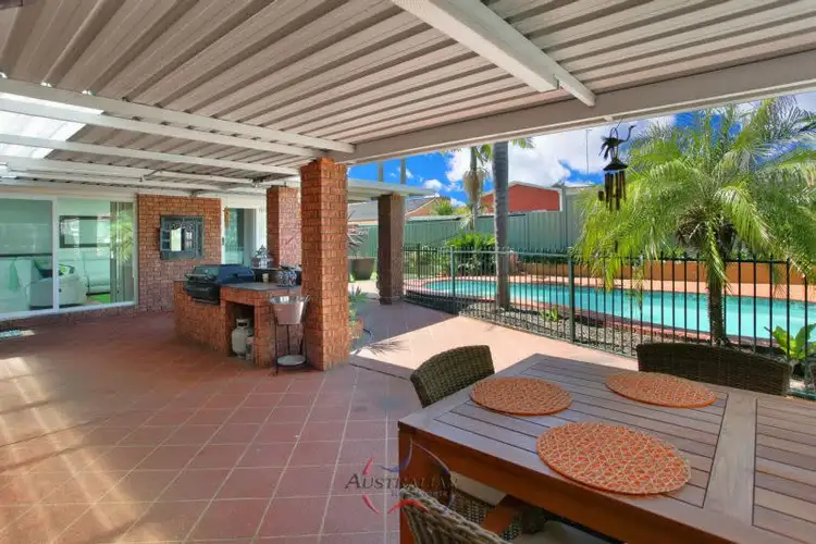 4 Newark Place, St Clair NSW 2759