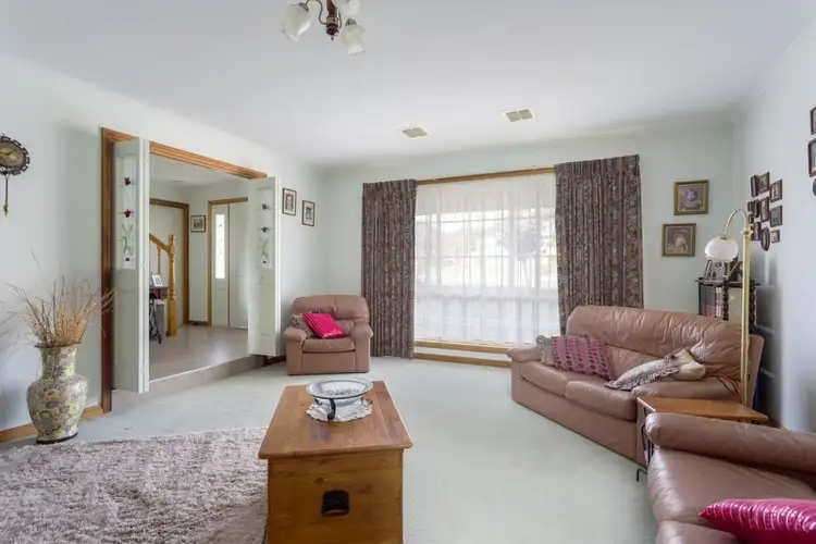 Sixth view of Homely house listing, 6 Timberview Terrace, Kangaroo Flat VIC 3555