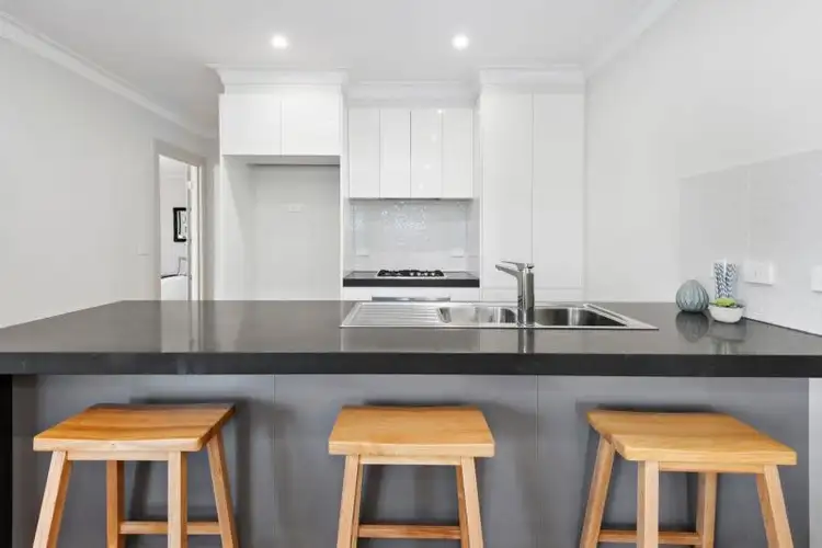 Second view of Homely townhouse listing, 1/5 Lois Court, Bentleigh East VIC 3165