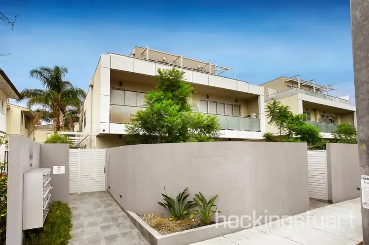 Main view of Homely unit listing, 4/464 Hawthorn Road, Caulfield South VIC 3162