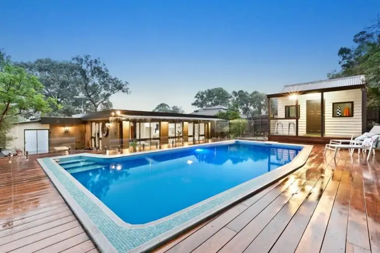 97 Fernside Ave, Briar Hill VIC 3088