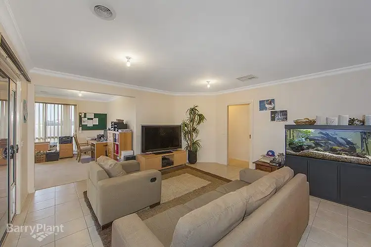 Third view of Homely house listing, 5 Daventry Court, Berwick VIC 3806
