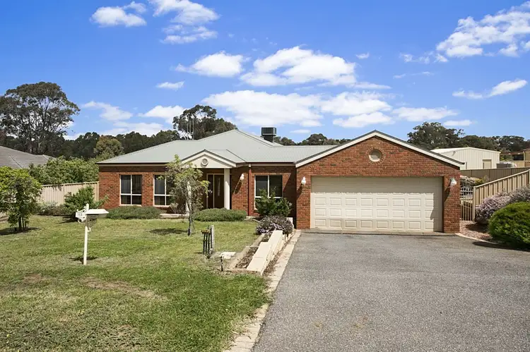 13 Kawana Drive, Maiden Gully VIC 3551