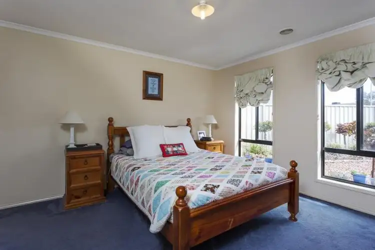 Fifth view of Homely house listing, 6 Ombana Court, Ascot VIC 3551