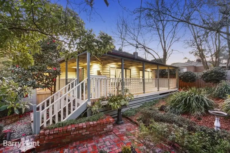 2 Barina Crescent, Croydon VIC 3136