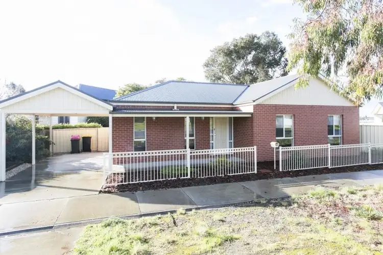 30A Houston Street, Quarry Hill VIC 3550