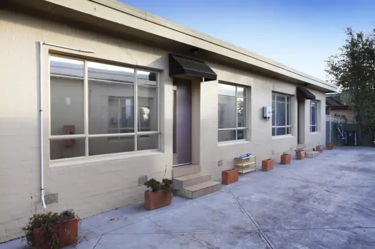 Main view of Homely unit listing, 2/21 Perth Avenue (Albion), Sunshine VIC 3020