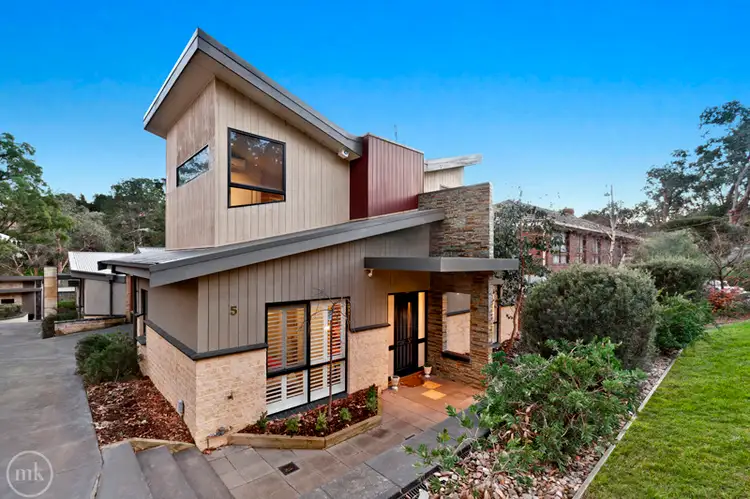 5/1587 Main Road, Research VIC 3095