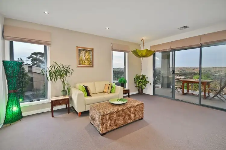 Fifth view of Homely house listing, 31 Skyline Drive, Keilor VIC 3036