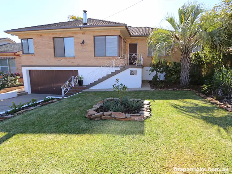 125 Simkin Crescent, Kooringal NSW 2650