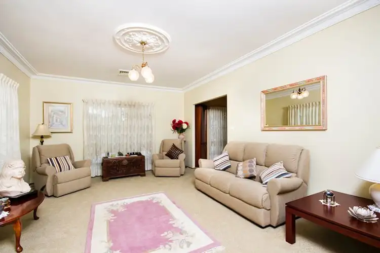 Second view of Homely house listing, 1 Owen Close, Thornton NSW 2322