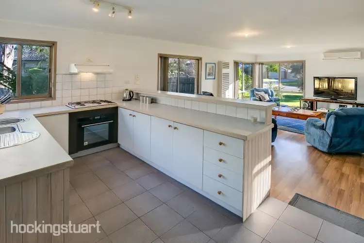 18 Vickie Crt, Rosebud VIC 3939