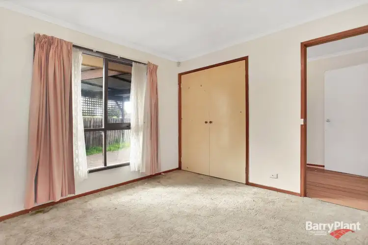 Sixth view of Homely house listing, 1 Avocet Court, Werribee VIC 3030