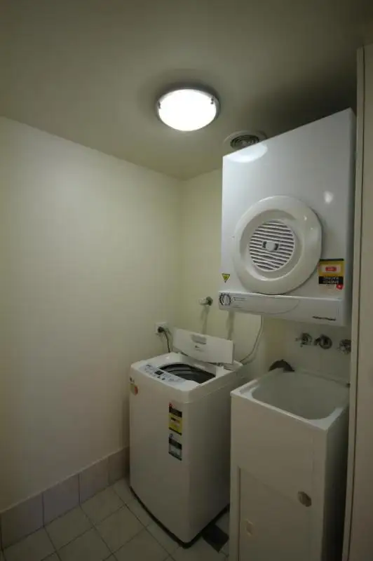 Sixth view of Homely apartment listing, 7/52 Queen Street, Southport QLD 4215