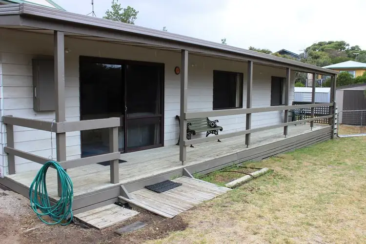 74 McINDOE AVENUE, Venus Bay VIC 3956