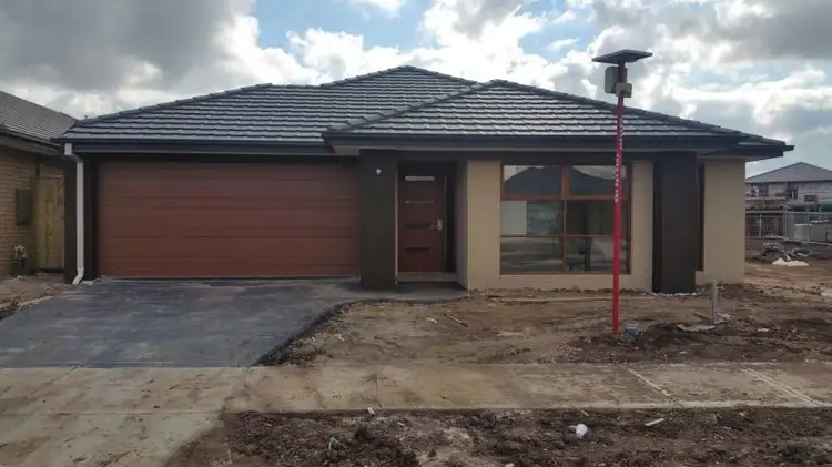 94 Carmine Circuit, Burnside VIC 3023