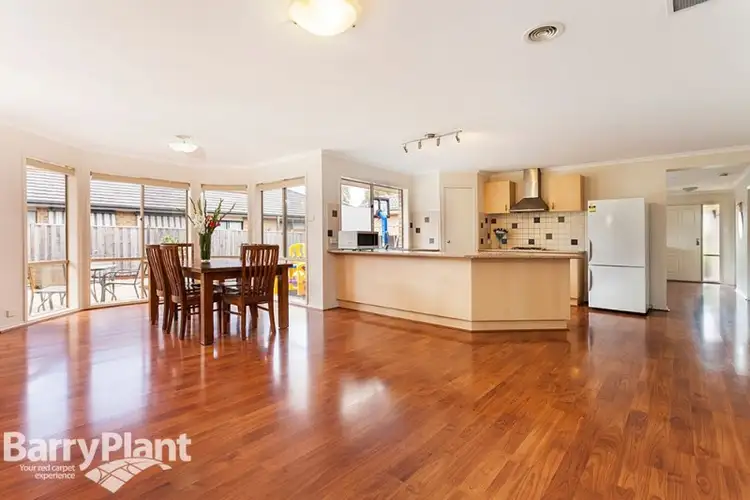 Sixth view of Homely house listing, 8 Mandalay Court, Sanctuary Lakes VIC 3030