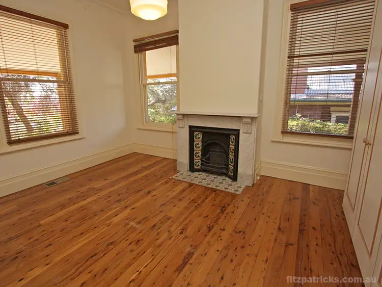 51 Macleay Street, Turvey Park NSW 2650