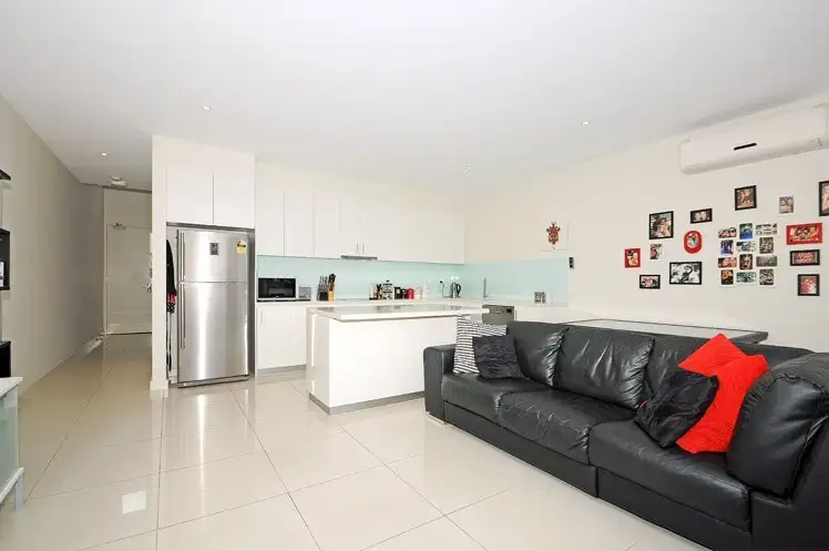 Sixth view of Homely apartment listing, 4/5-7 Clarence Street, Bentleigh East VIC 3165