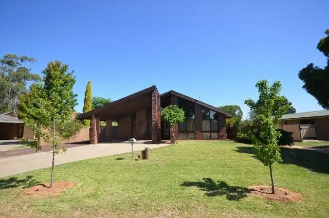 23 Hillview Avenue, Moama NSW 2731