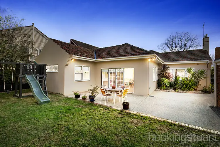 2/27 Summerhill Road, Glen Iris VIC 3146