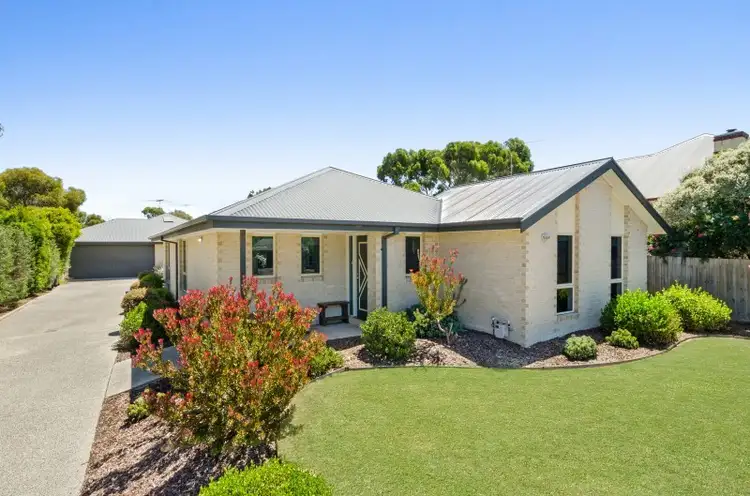 1/5 Ozan Crescent, Jan Juc VIC 3228