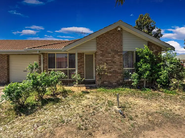 1/4 Tanunda Mews, St Albans VIC 3021